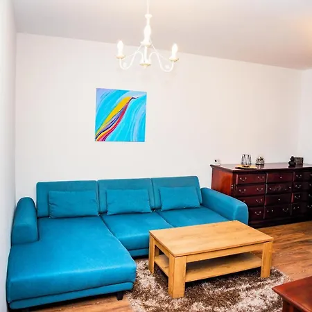 Lovely 1bedroom With Balcony And Parking *
